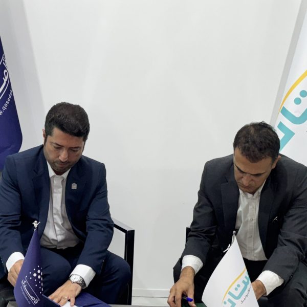 تفاهم‌نامه همکاری بین قاصدک و آستان توسن