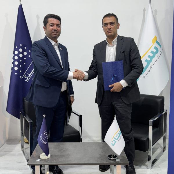 تفاهم‌ نامه همکاری بین قاصدک و آستان توسن