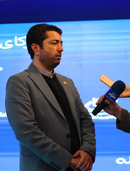 سرویس پاسخگویی هوشمند مشتریان بر پایه LLM و RAG در قاصدک: